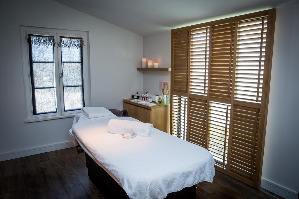 Le Clos Saint-Martin Hotel & Spa Exterior photo