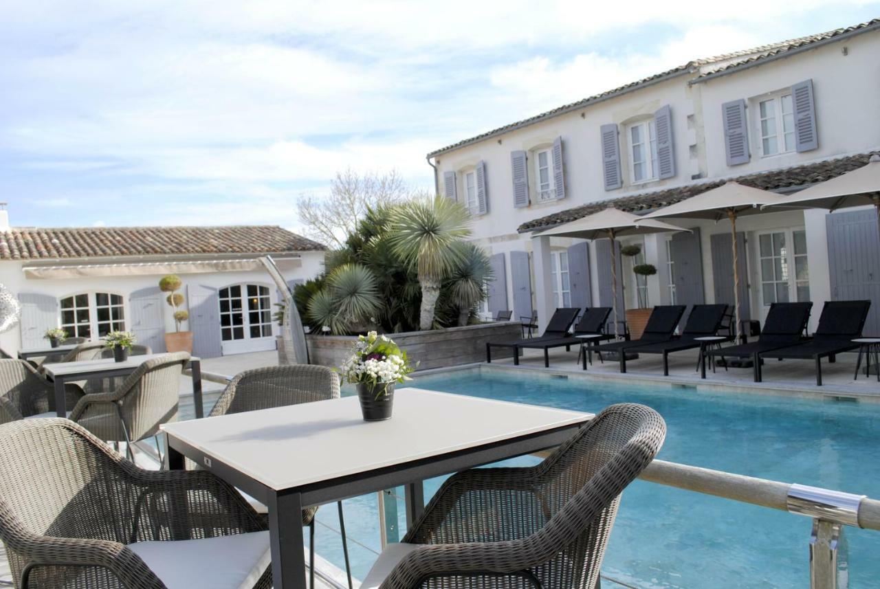 Le Clos Saint-Martin Hotel & Spa Exterior photo